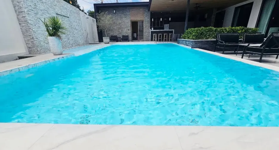 Casa en alquiler de 4 habitaciones en Bang Lamung, Chonburi