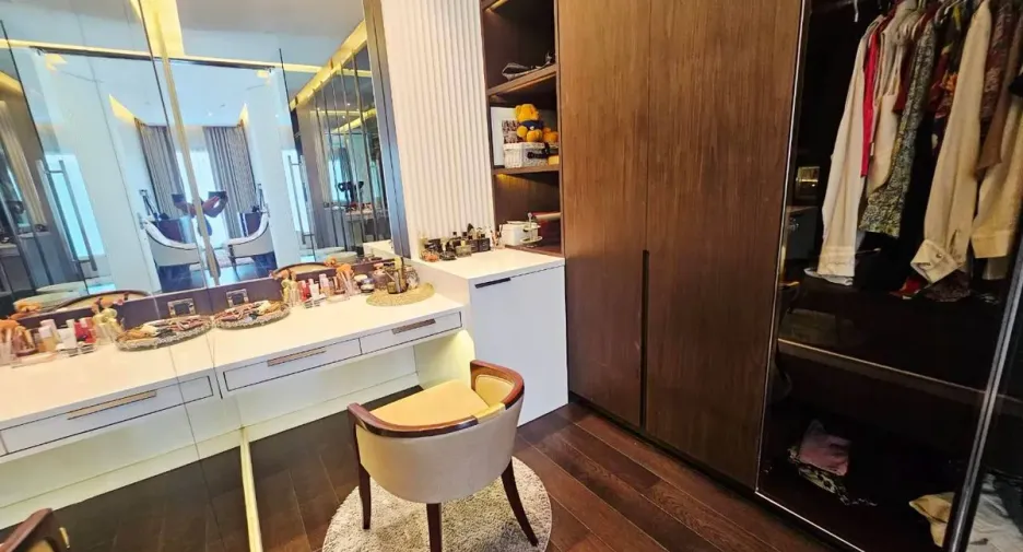Casa en alquiler de 4 habitaciones en Bang Lamung, Chonburi