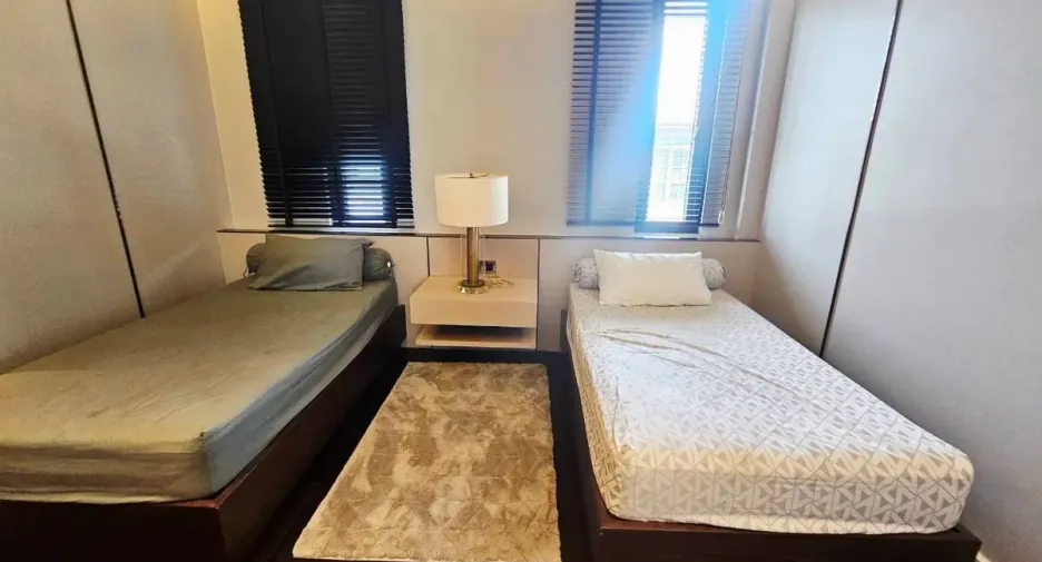 Casa en alquiler de 4 habitaciones en Bang Lamung, Chonburi