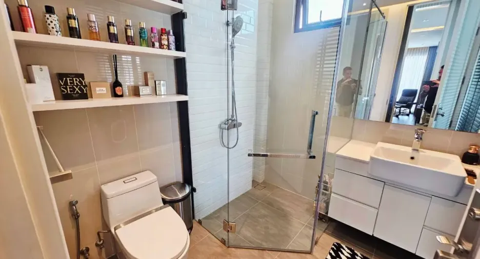 Casa en alquiler de 4 habitaciones en Bang Lamung, Chonburi