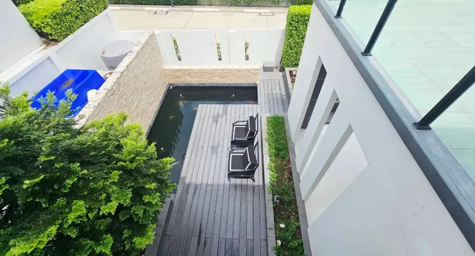 Casa en alquiler de 4 habitaciones en Bang Lamung, Chonburi