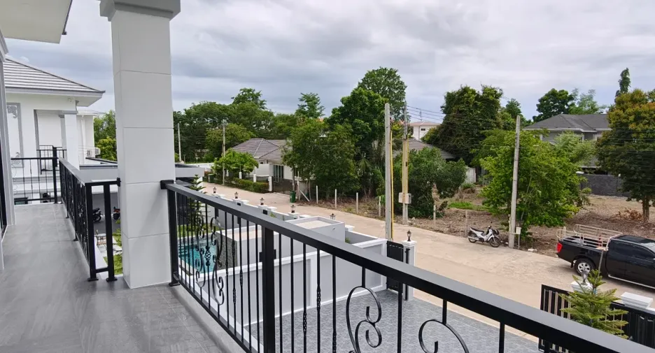 Casa en venta de 4 habitaciones en Bang Lamung, Chonburi