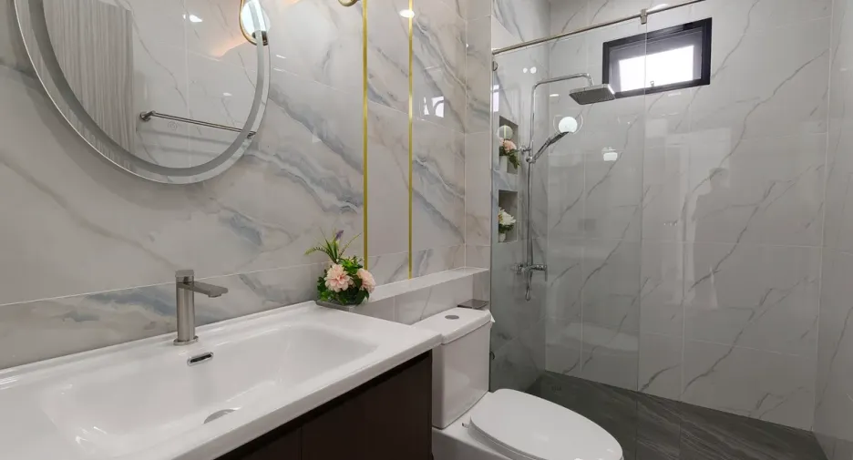 Casa en venta de 4 habitaciones en Bang Lamung, Chonburi