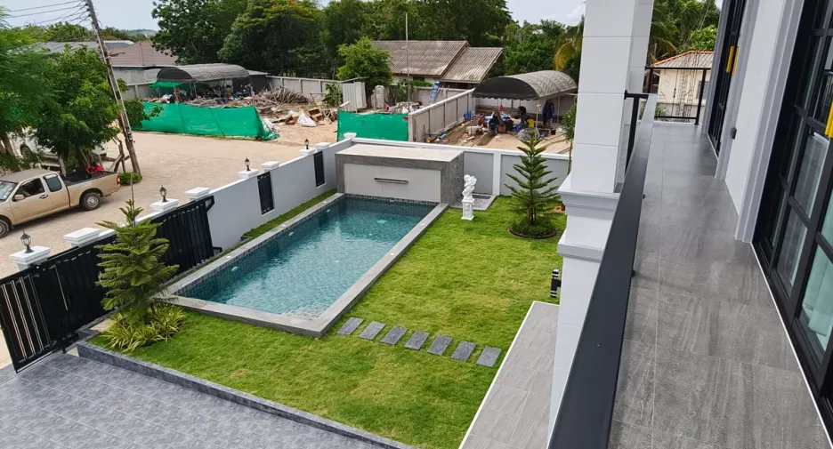 Casa en venta de 4 habitaciones en Bang Lamung, Chonburi