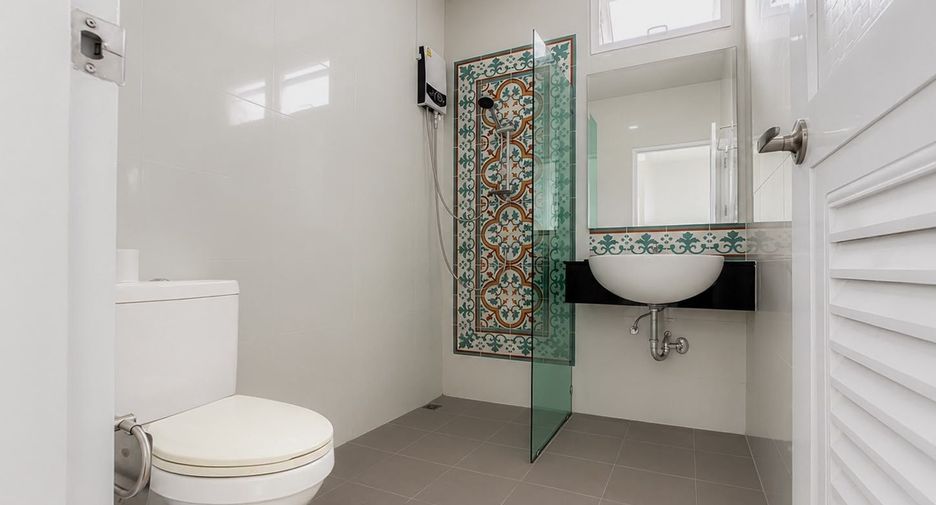 Продажа 4 спальни дом в Пхукет Тощн, Пхукет
