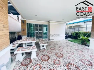 À louer 3 chambres maison à Bang Lamung, Chonburi