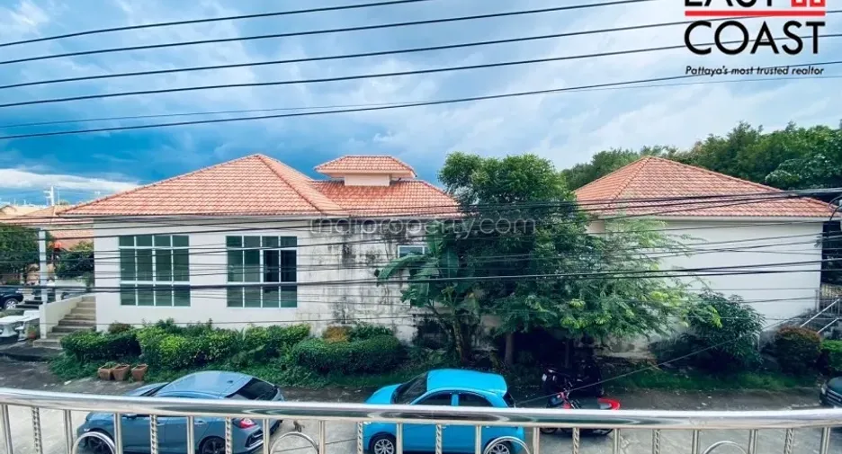 À louer 3 chambres maison à Bang Lamung, Chonburi