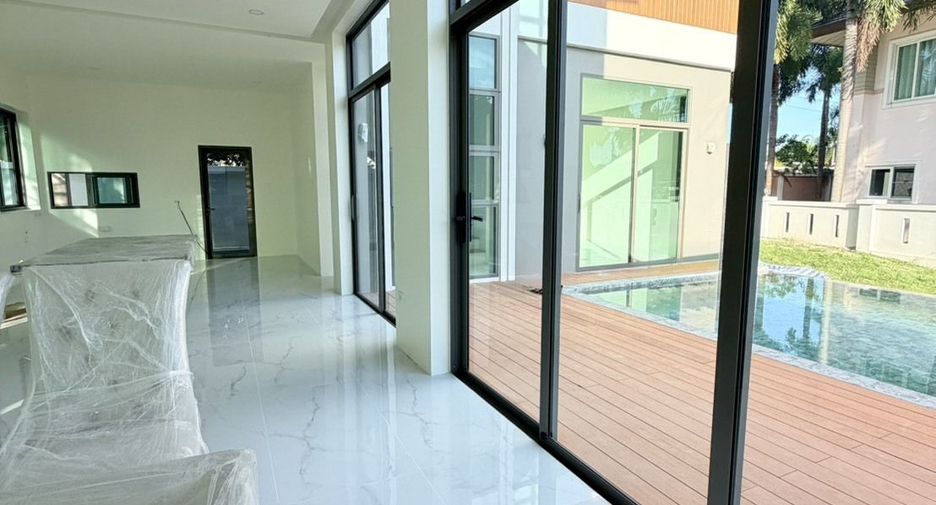 For sale 5 ベッドルーム villa in Mueang Phuket, Phuket