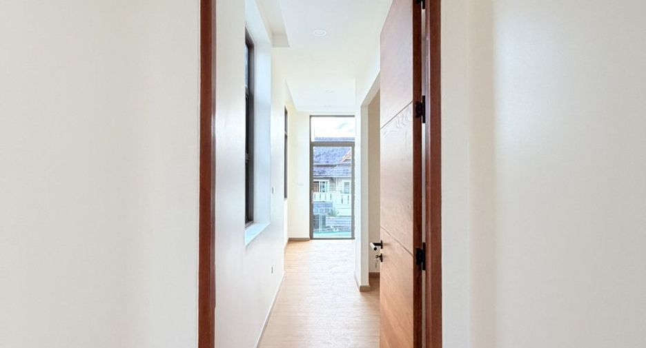 For sale 5 ベッドルーム villa in Mueang Phuket, Phuket