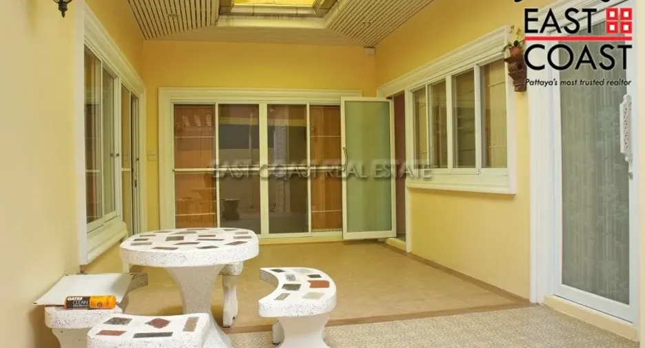 For rent and for sale 3 bedrooms house in Jomtien, Pattaya