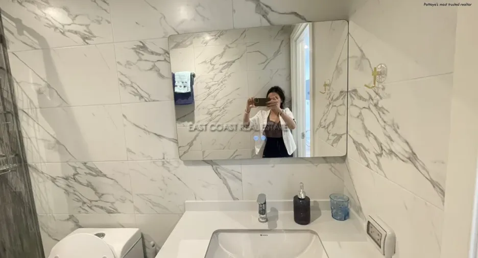 For rent and for sale 2 bedrooms condo in Jomtien, Pattaya