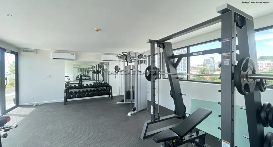 For rent and for sale 2 bedrooms condo in Jomtien, Pattaya