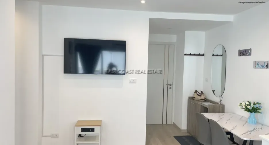 For rent and for sale 2 bedrooms condo in Jomtien, Pattaya