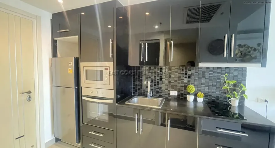 For rent and for sale 1 bed condo in Bang Lamung, Chonburi