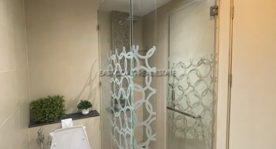For rent and for sale 1 bed condo in Bang Lamung, Chonburi