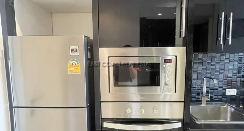 For rent and for sale 1 bed condo in Bang Lamung, Chonburi