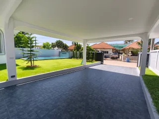Casa en venta de 4 habitaciones en Bang Lamung, Chonburi