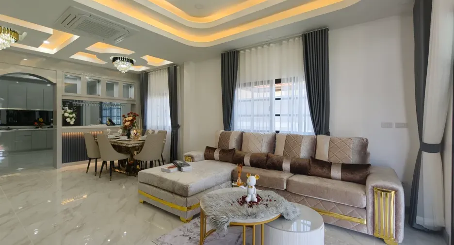 Casa en venta de 4 habitaciones en Bang Lamung, Chonburi