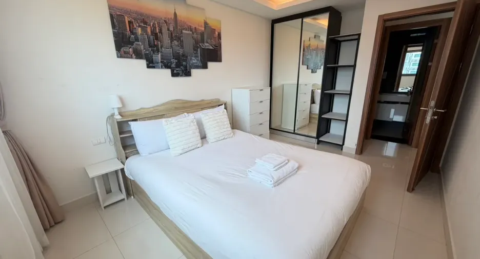For rent and for sale 3 bedrooms condo in Bang Lamung, Chonburi