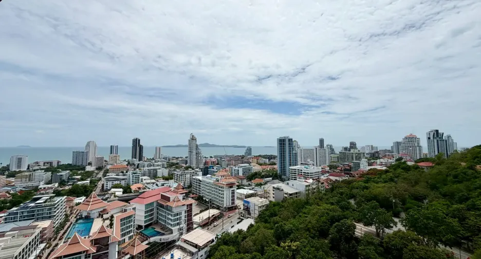 For rent 2 bedrooms condo in Bang Lamung, Chonburi