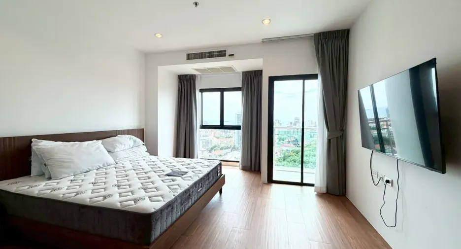 For rent 2 bedrooms condo in Bang Lamung, Chonburi