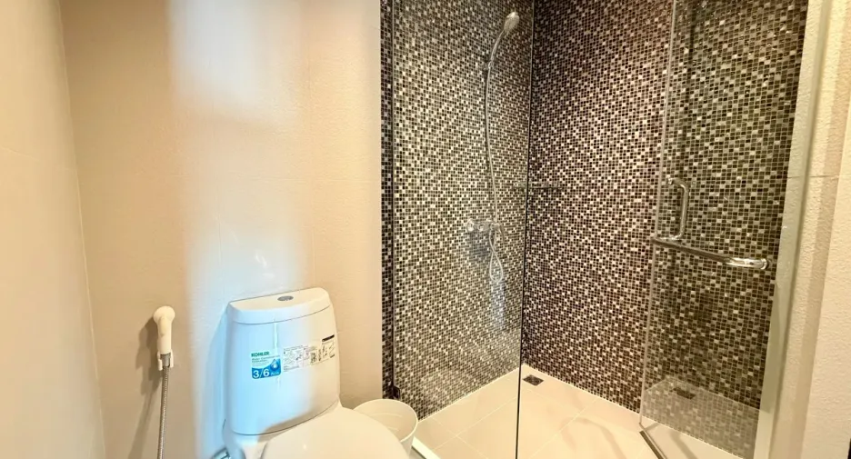 For rent 2 bedrooms condo in Bang Lamung, Chonburi