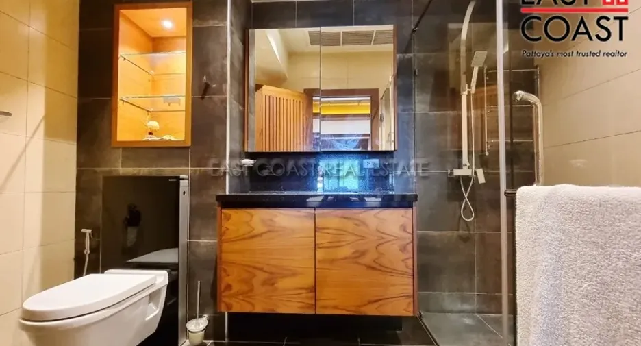 For rent and for sale 2 bedrooms condo in Bang Lamung, Chonburi