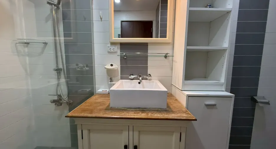For rent 1 bed condo in Bang Lamung, Chonburi