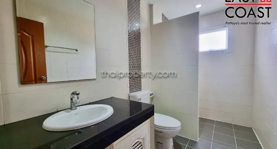 For rent そして for sale 2 ベッドルーム house in Bang Lamung, Chonburi