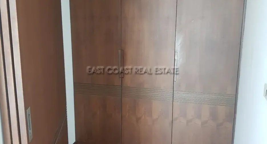 出租 和 出售 2 卧室 公寓 在 Bang Lamung, Chon Buri