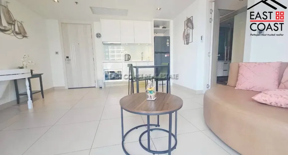 À louer et à vendre 1 chambre condo à Bang Lamung, Chonburi