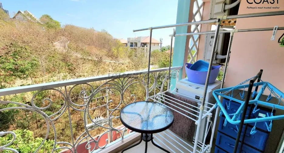 For rent and for sale 1 bed condo in Bang Lamung, Chonburi