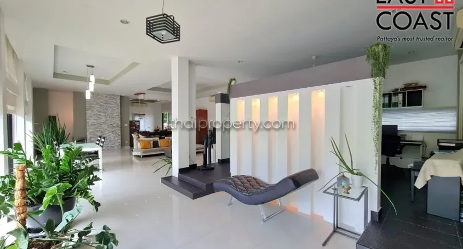 For rent and for sale 3 bedrooms house in Bang Lamung, Chonburi