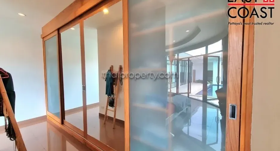 For rent and for sale 3 bedrooms house in Bang Lamung, Chonburi