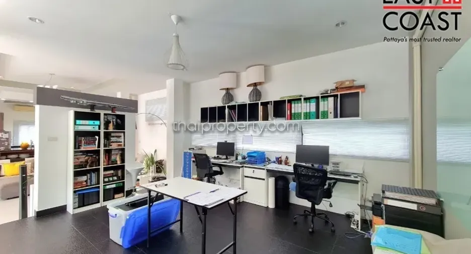 For rent and for sale 3 bedrooms house in Bang Lamung, Chonburi