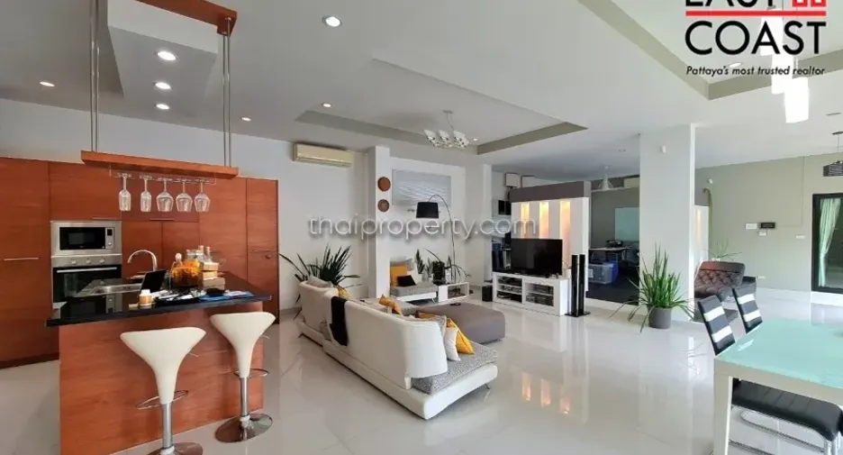 For rent and for sale 3 bedrooms house in Bang Lamung, Chonburi