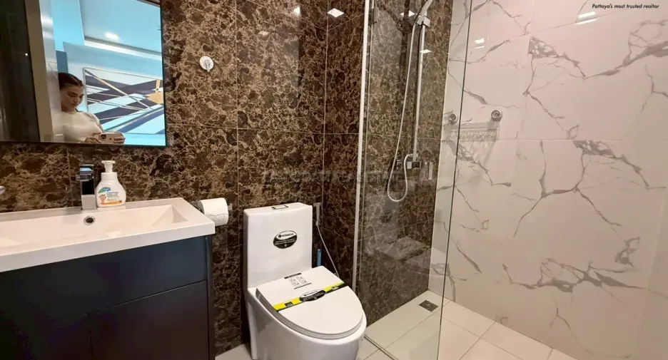 For rent 1 bed condo in Bang Lamung, Chonburi
