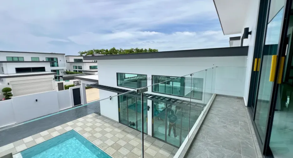 出租 和 出售 3 卧室 独立屋 在 Bang Lamung, Chon Buri