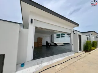 出租 和 出售 3 卧室 独立屋 在 Bang Lamung, Chon Buri