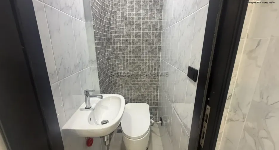 Продажа 2 спальни кондо в Банг Ламунг, Чонбури