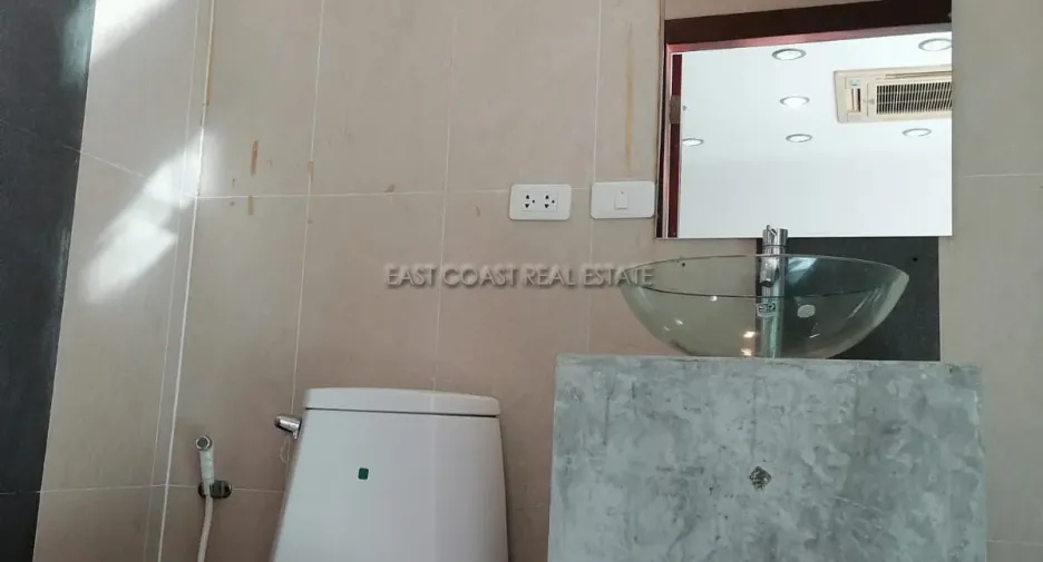 For rent 1 bed condo in Bang Lamung, Chonburi