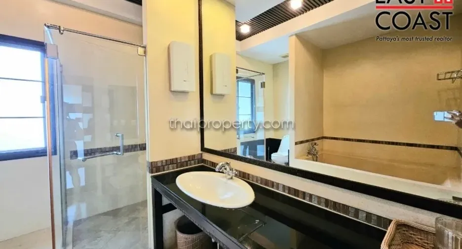 For rent and for sale 3 bedrooms house in Bang Lamung, Chonburi