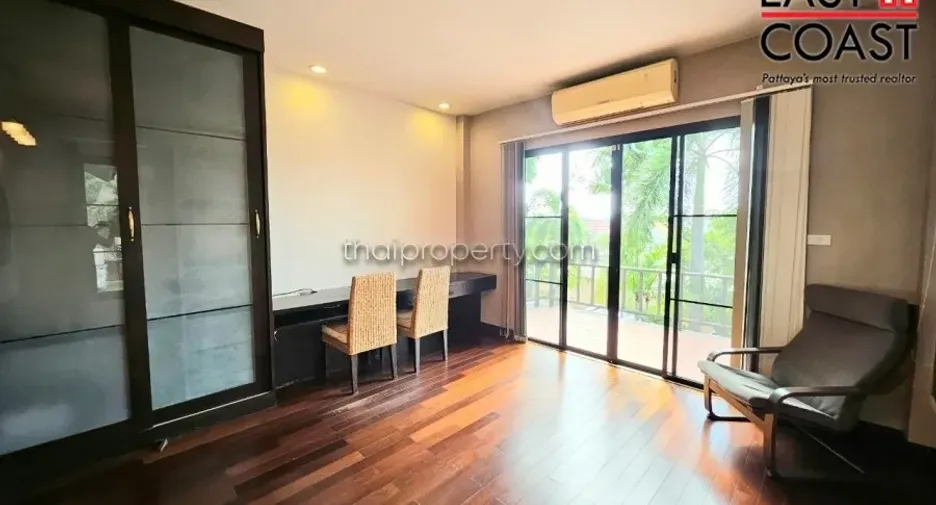For rent and for sale 3 bedrooms house in Bang Lamung, Chonburi