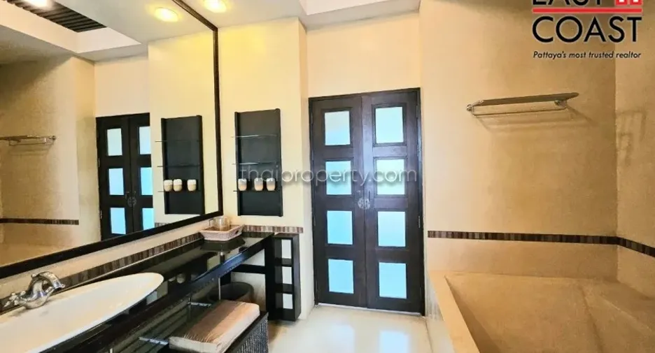 For rent and for sale 3 bedrooms house in Bang Lamung, Chonburi