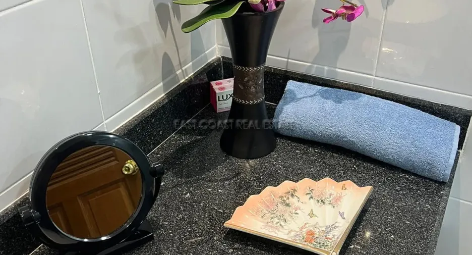 For rent 1 bed condo in Bang Lamung, Chonburi
