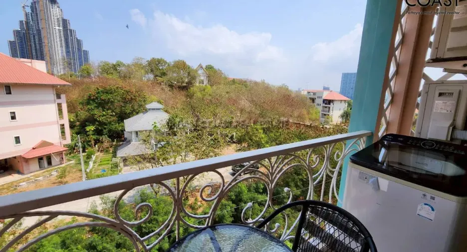 For rent and for sale 1 bed condo in Bang Lamung, Chonburi