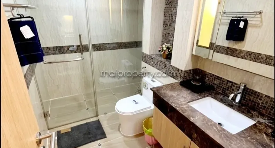 For rent and for sale 1 bed condo in Bang Lamung, Chonburi