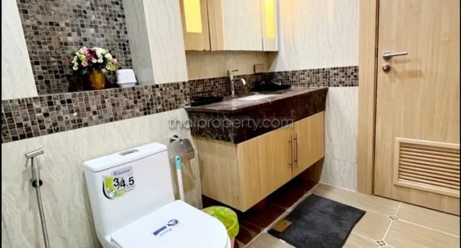For rent and for sale 1 bed condo in Bang Lamung, Chonburi
