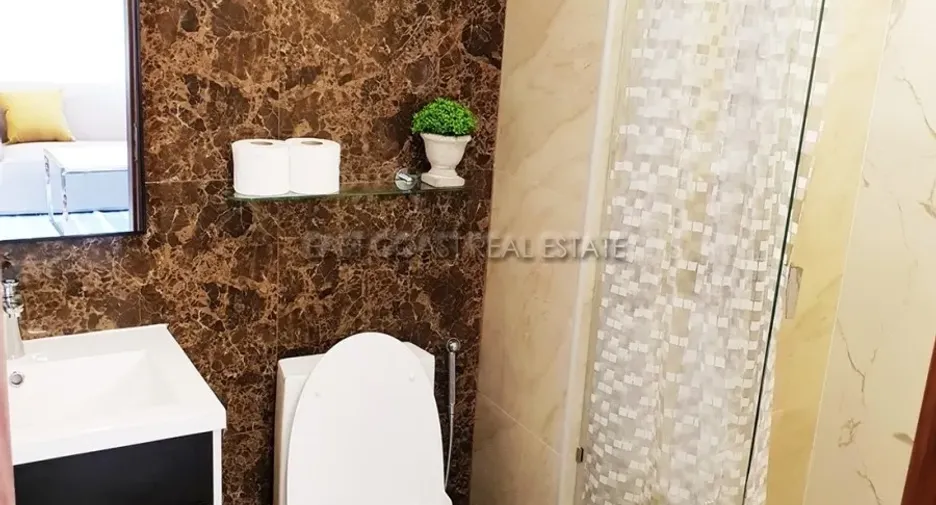 For rent 1 bed condo in Bang Lamung, Chonburi