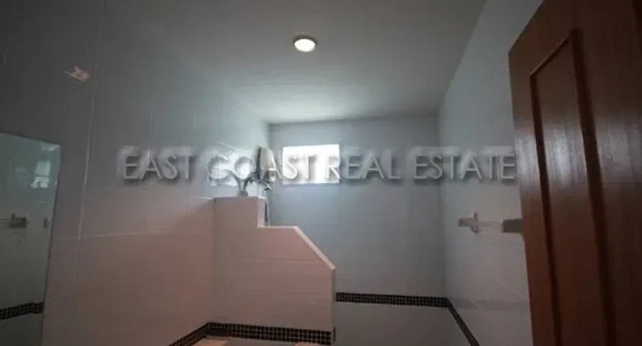 For rent 2 ベッドルーム house in Bang Lamung, Chonburi